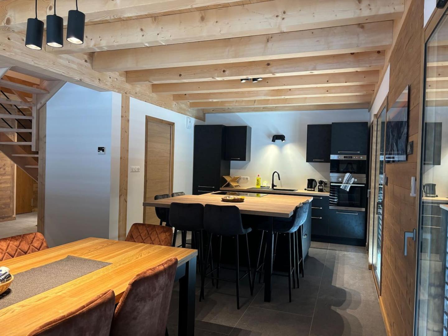 Chalets, Les Crozats Montriond Exterior photo